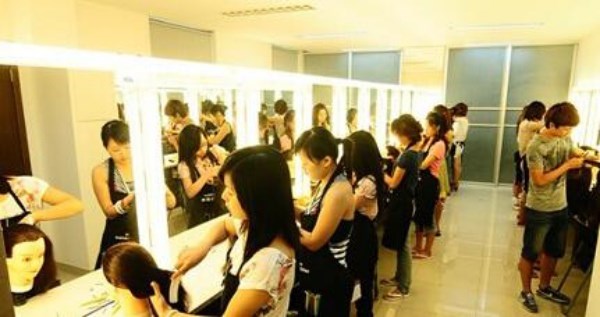 半岛体育- 半岛体育官方网站- 半岛体育APP下载大气的美发店名