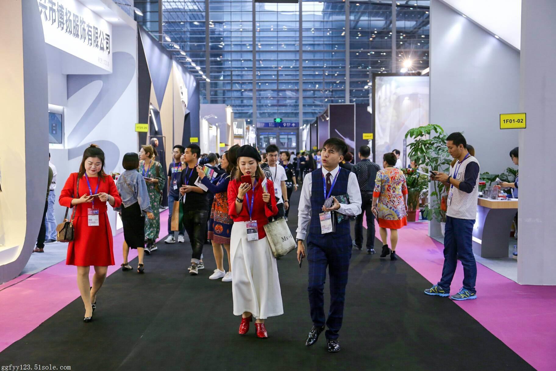 2018深圳服装贴牌加工博览会图片_高清图