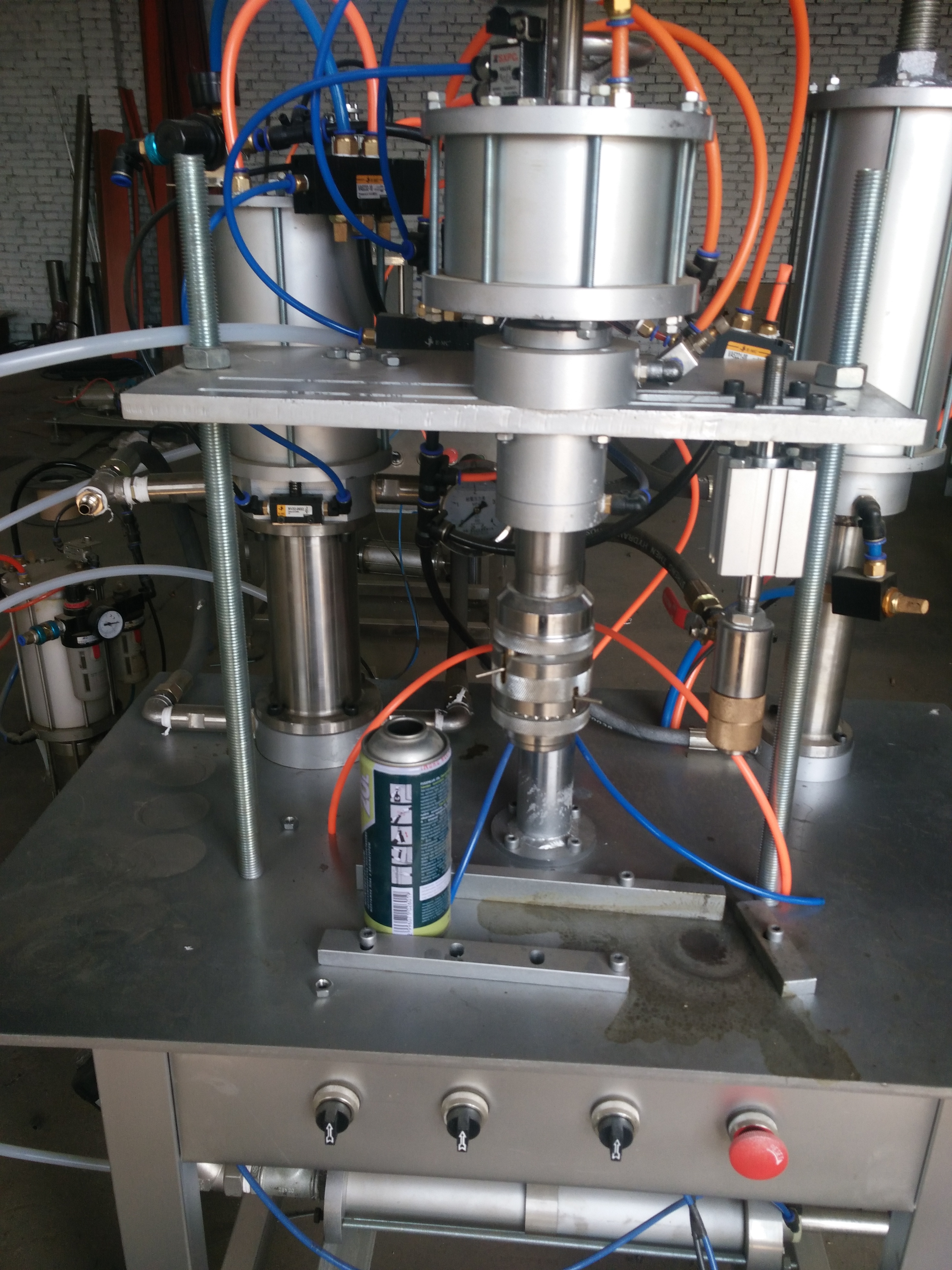 技术指导门窗聚氨酯泡沫胶填充剂机器