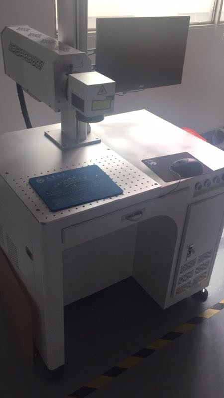 温州模具30瓦光纤激光打标机厂家直销