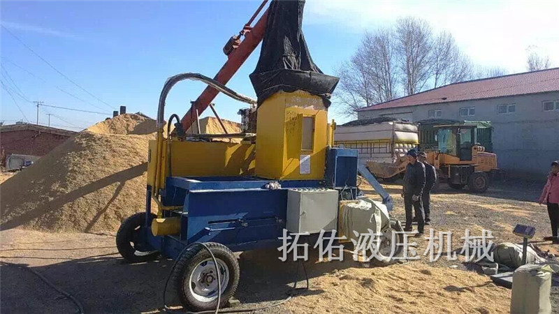 报道稻壳压块机 麦糠卧式液压机工作原理