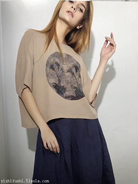 重庆服装批发市场杭州品牌折扣女装排行榜初次