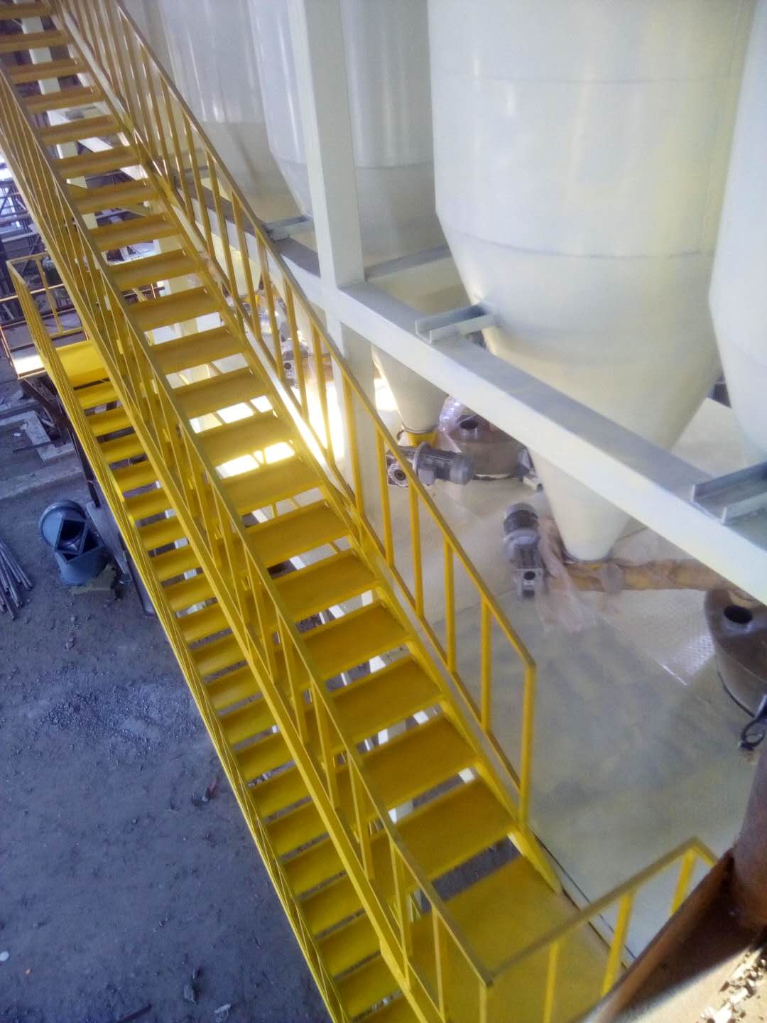 钢中央供料系统应用在注塑车间的优势所在