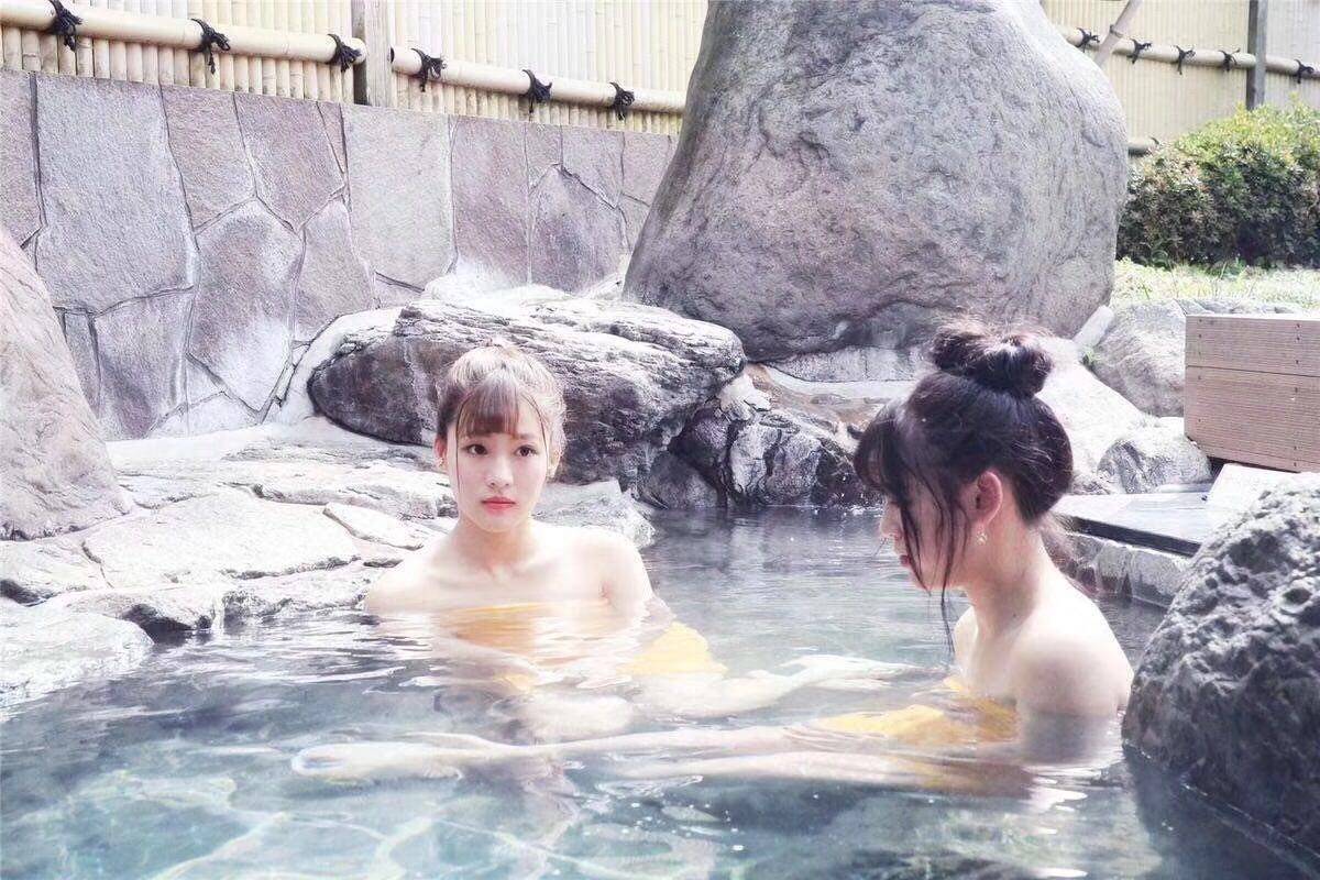 冬天泡温泉的好处非常之多 投资温泉别墅是不