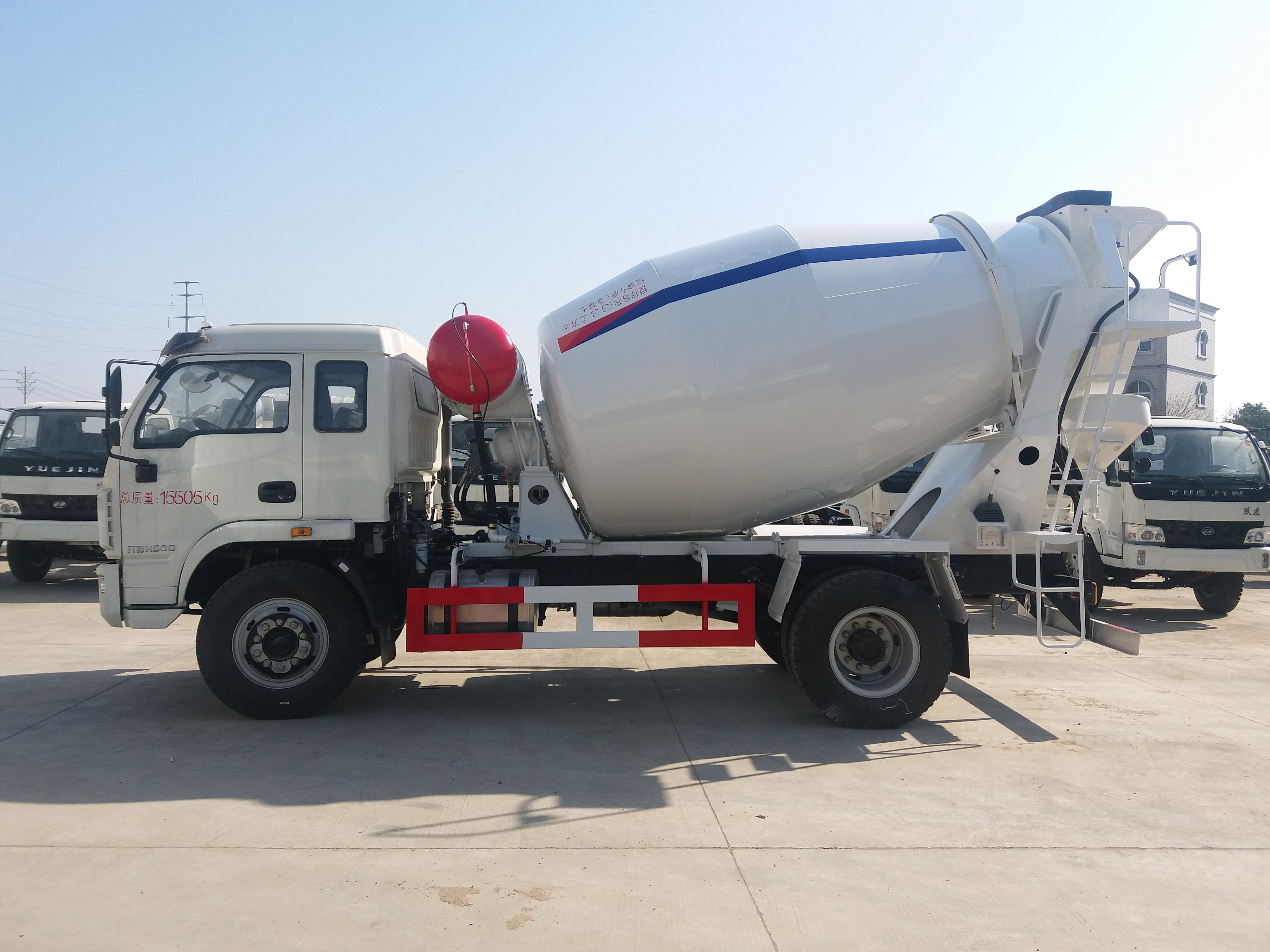 跃进6方搅拌车