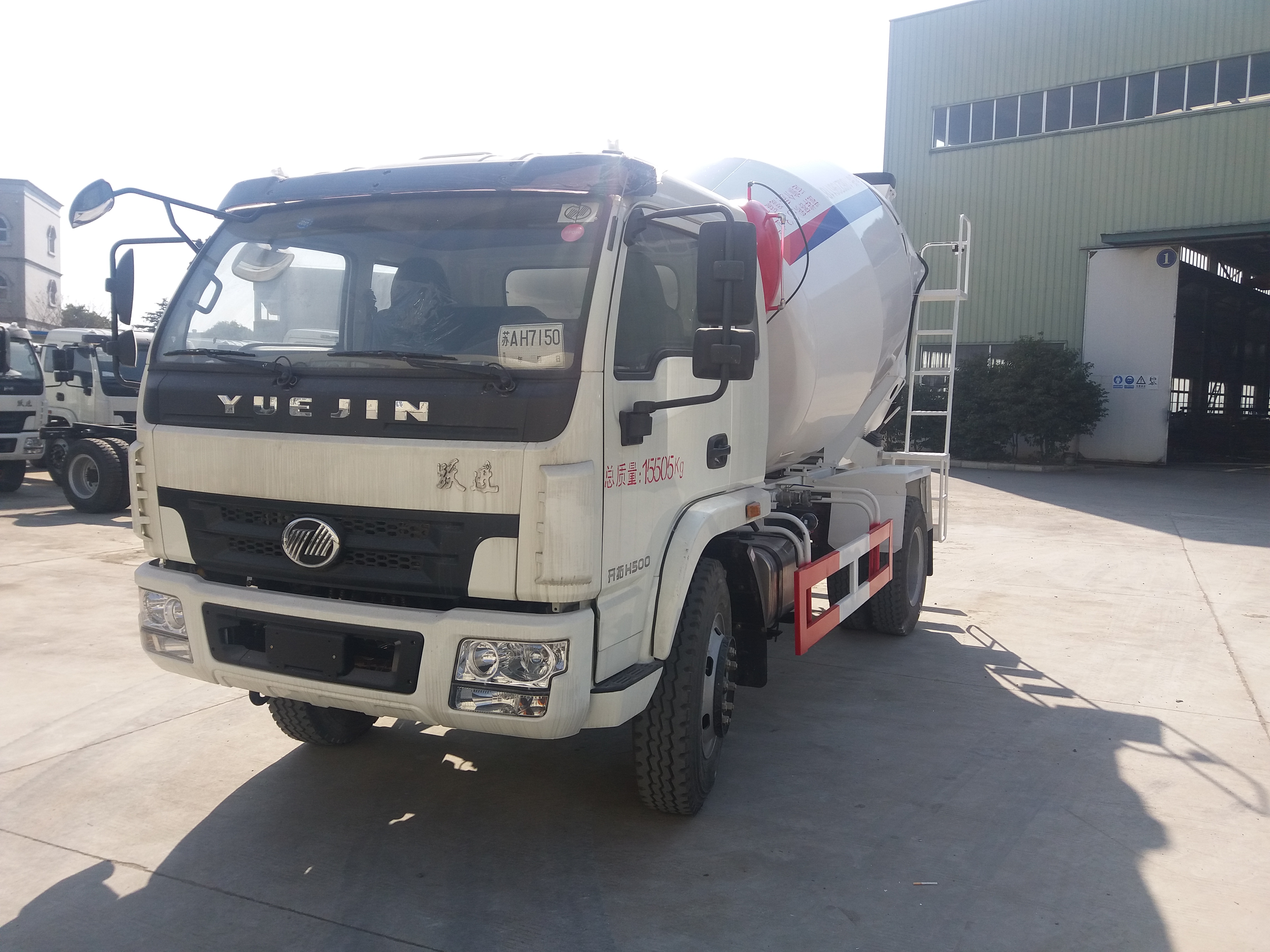 跃进6方搅拌车