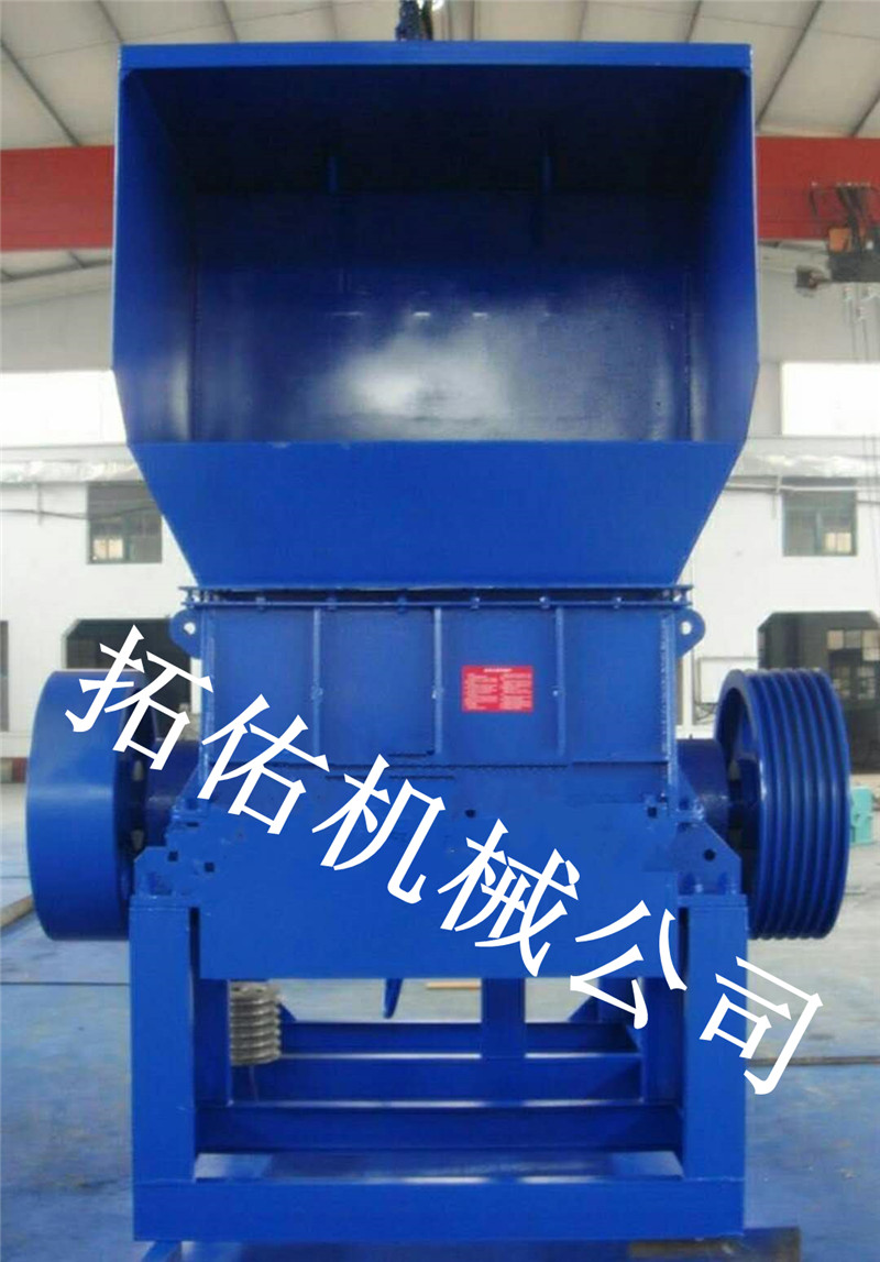 动力足废旧塑料饮料瓶半自动液压粉碎机