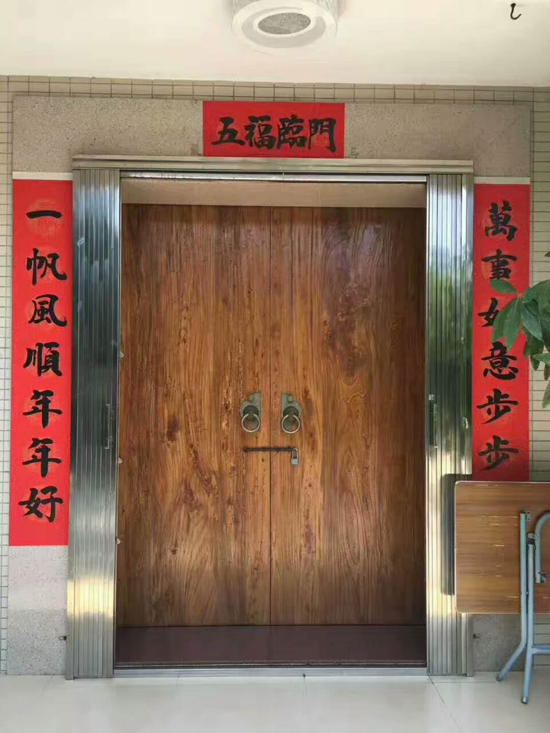 厂家直销松木实木复古四合院老榆木寺庙车库大门