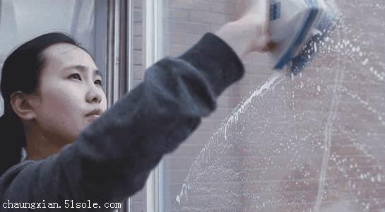 津南区擦玻璃,津南如何擦玻璃擦的干净图片