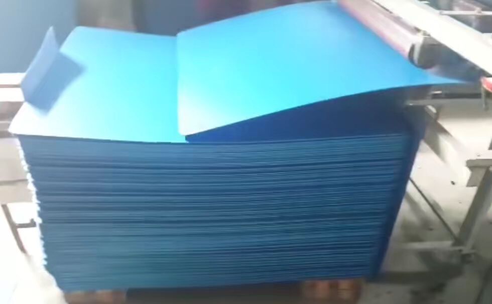 供应苏诚华志中空板瓶托封边机