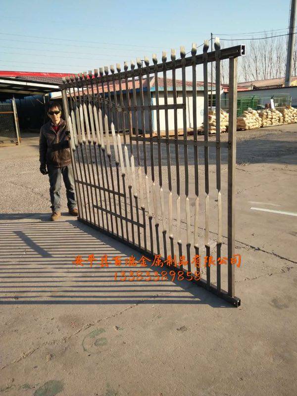 铁路护栏网扁铁栏栅扁铁防护网厂家