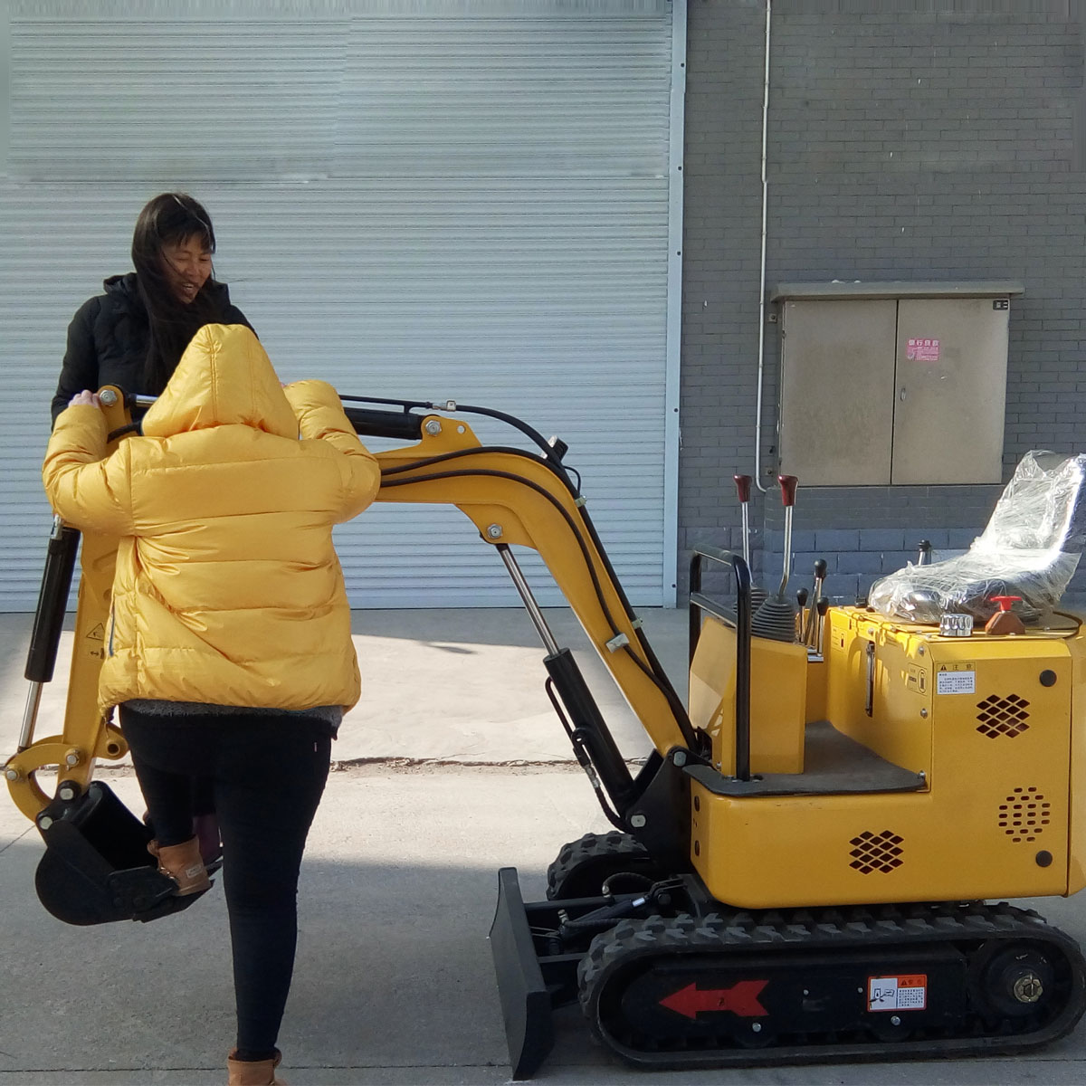 隧道用小型挖掘机 履带微型挖掘机