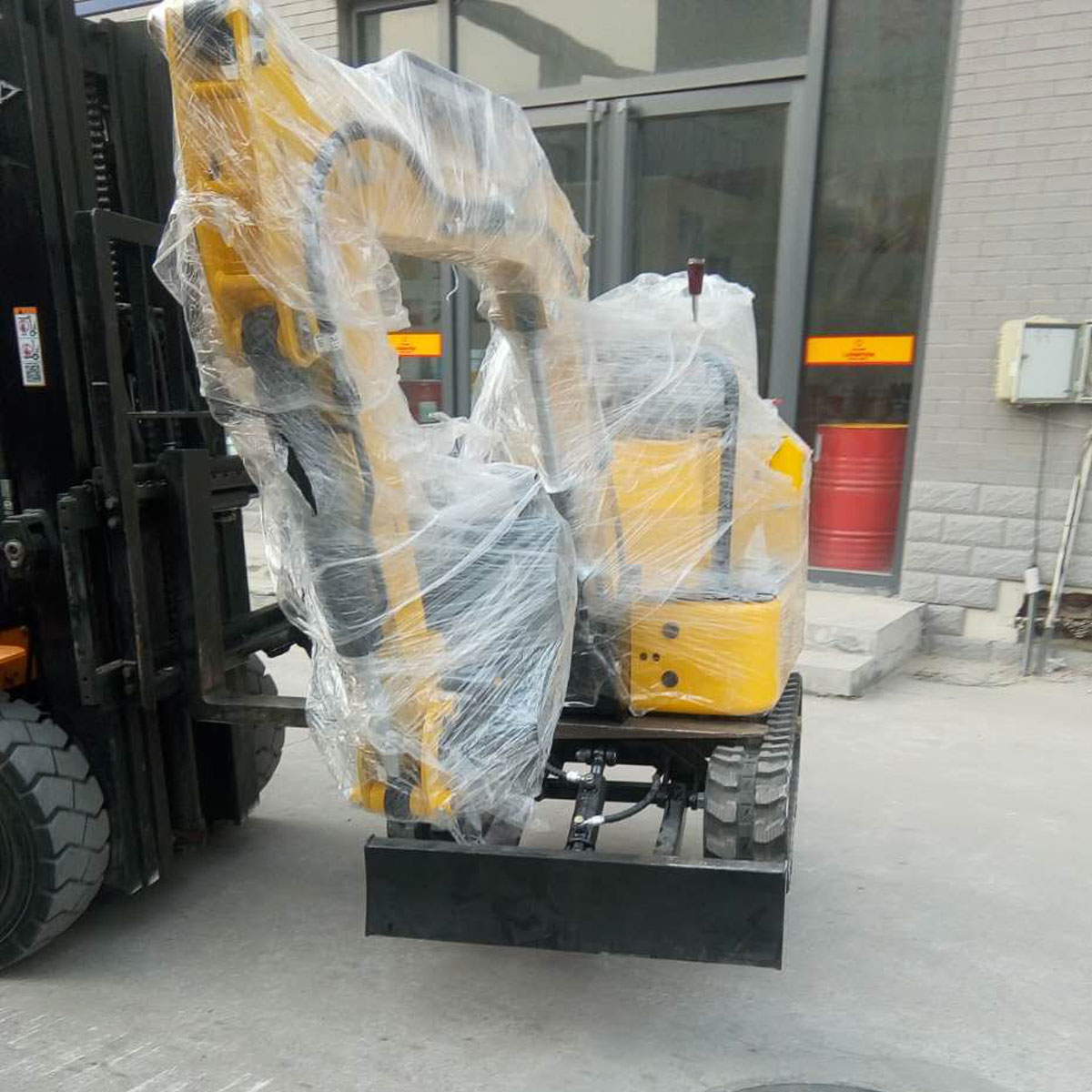 哪里有卖多功能的小型挖掘机的