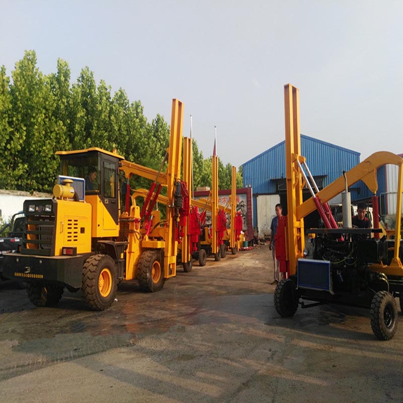 高速公路防护栏的新型设备小型护栏打桩机