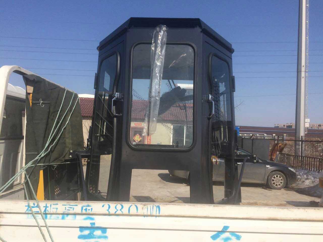 山推推土机原厂驾驶室