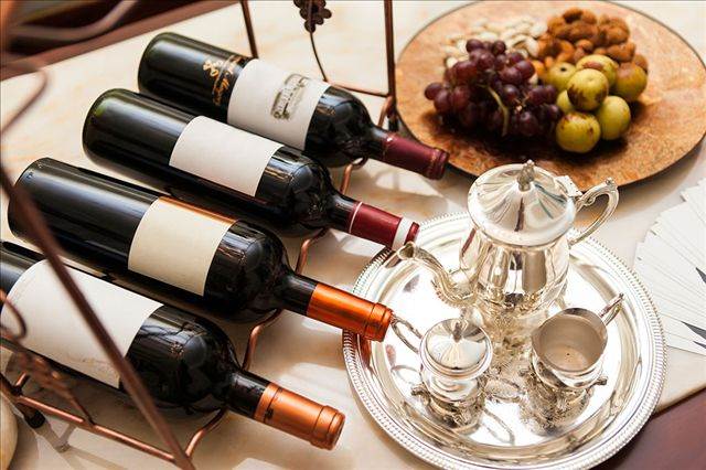 【红酒代理商如何在朋友圈里卖红酒】价格,厂