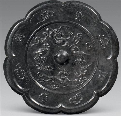 【哪家机构私下交易宋代葵花龙纹铜镜快】价格