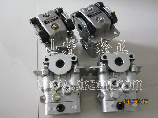 小松PC220-8挖掘机行走PPC阀