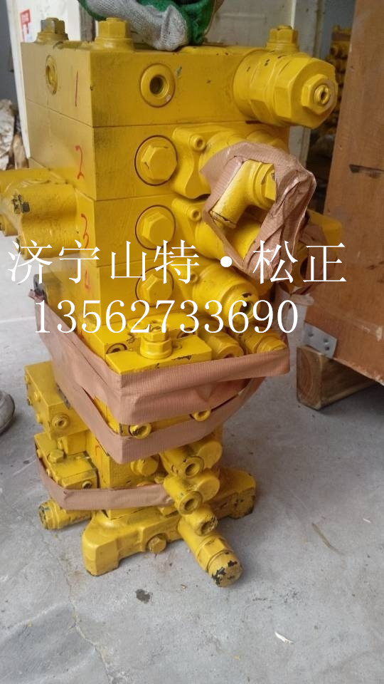 小松PC360-7挖掘机主阀7