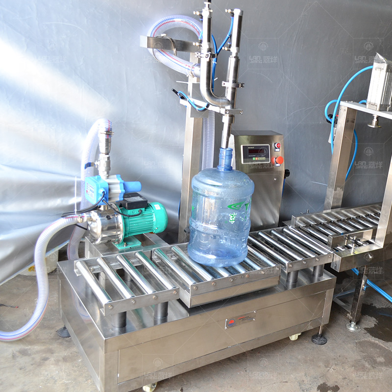 厂家直销桶装水灌装机矿泉水灌装生产设备