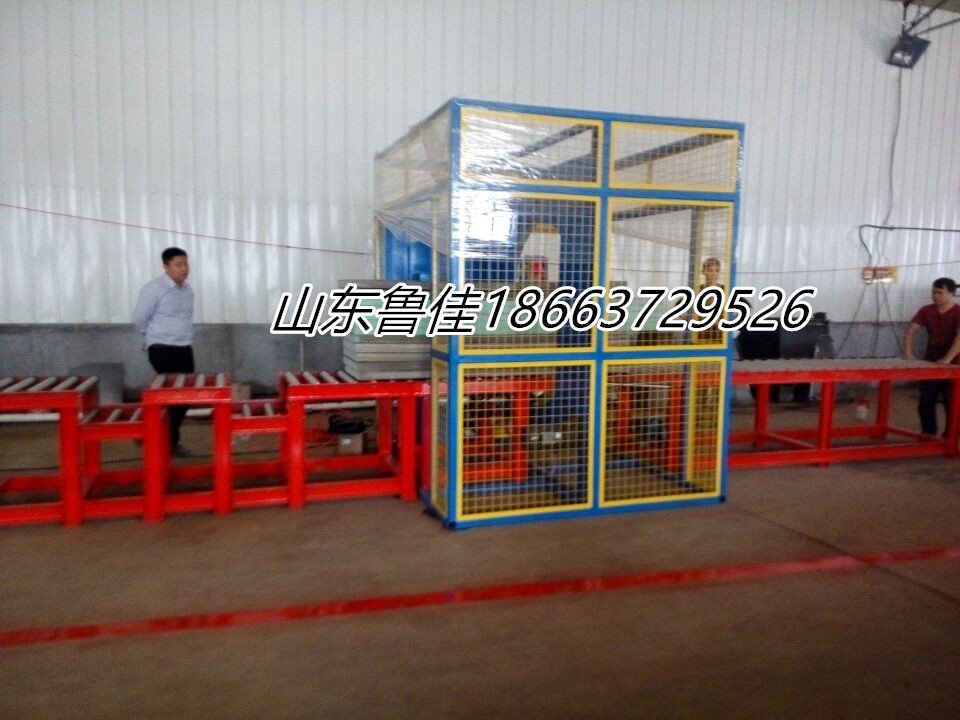 复合保温板全自动缠绕膜包装机