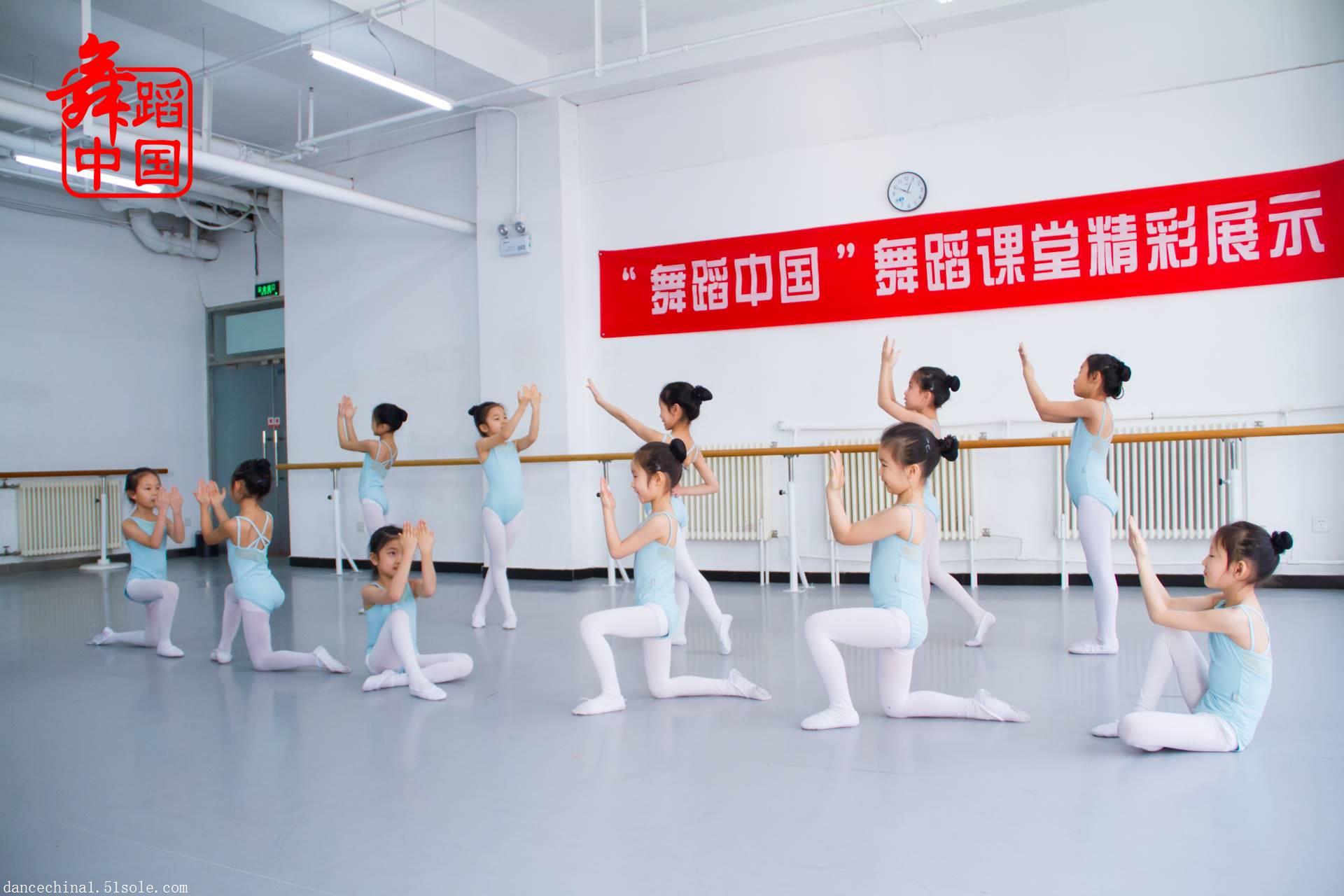 2018年不容错过的春季舞蹈课图片_高清图-舞