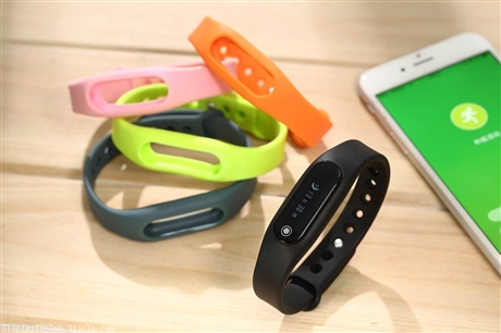 学生出勤、上课签到数据智慧校园手环APP