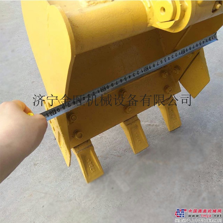 浙江绍兴带顶棚迷你挖掘机厂家直销