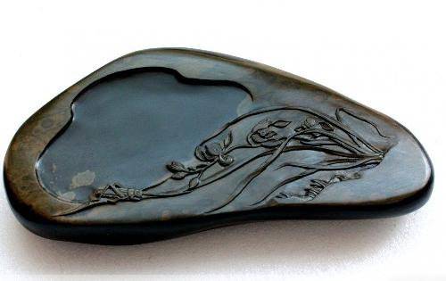 影响灵岩石砚台拍卖价格的原由