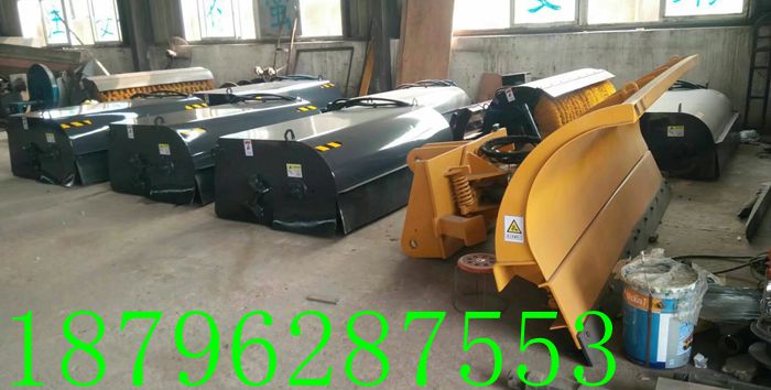 山猫S550滑移装载机清扫器