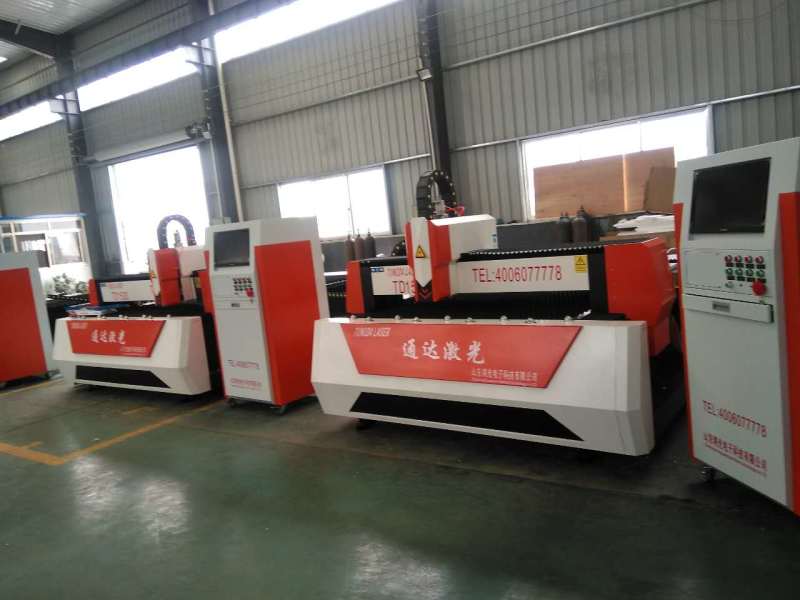 山东鸿光激光切割机1530-1000w