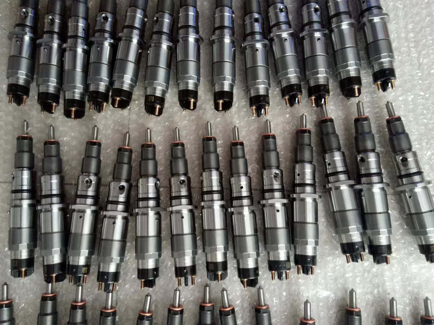 小松pc200-8喷油器