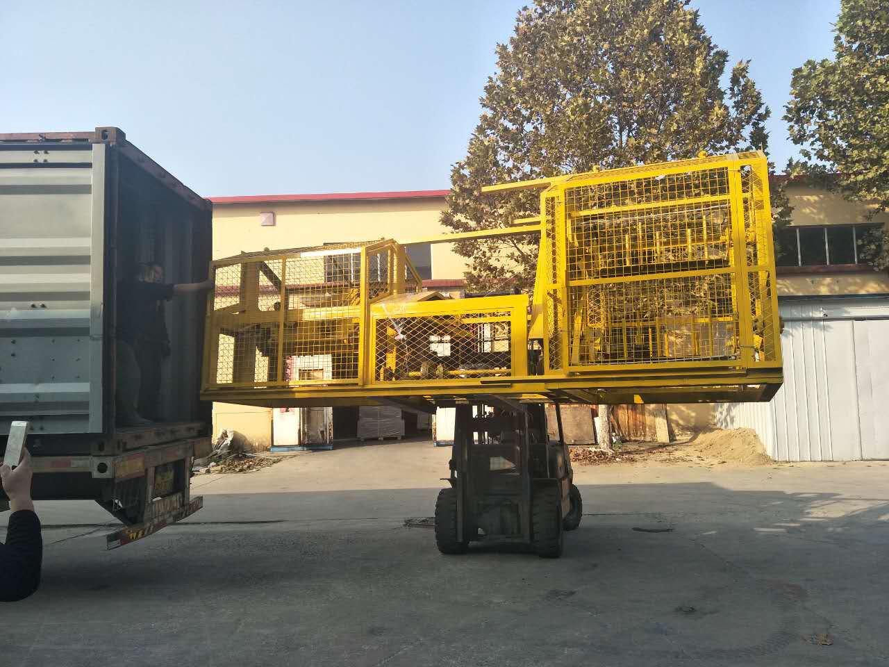 专业塑料绳，尼龙绳，涤纶绳三股四股加捻制