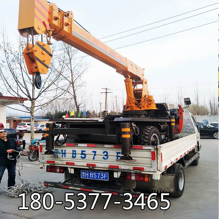 25马力五征三轮车随车吊多少钱 背树吊车山东