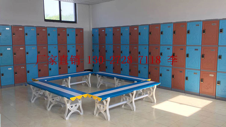 六门塑料更衣柜厂家批发