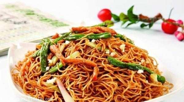 我想学焖面技术要多少钱-培训面食技术