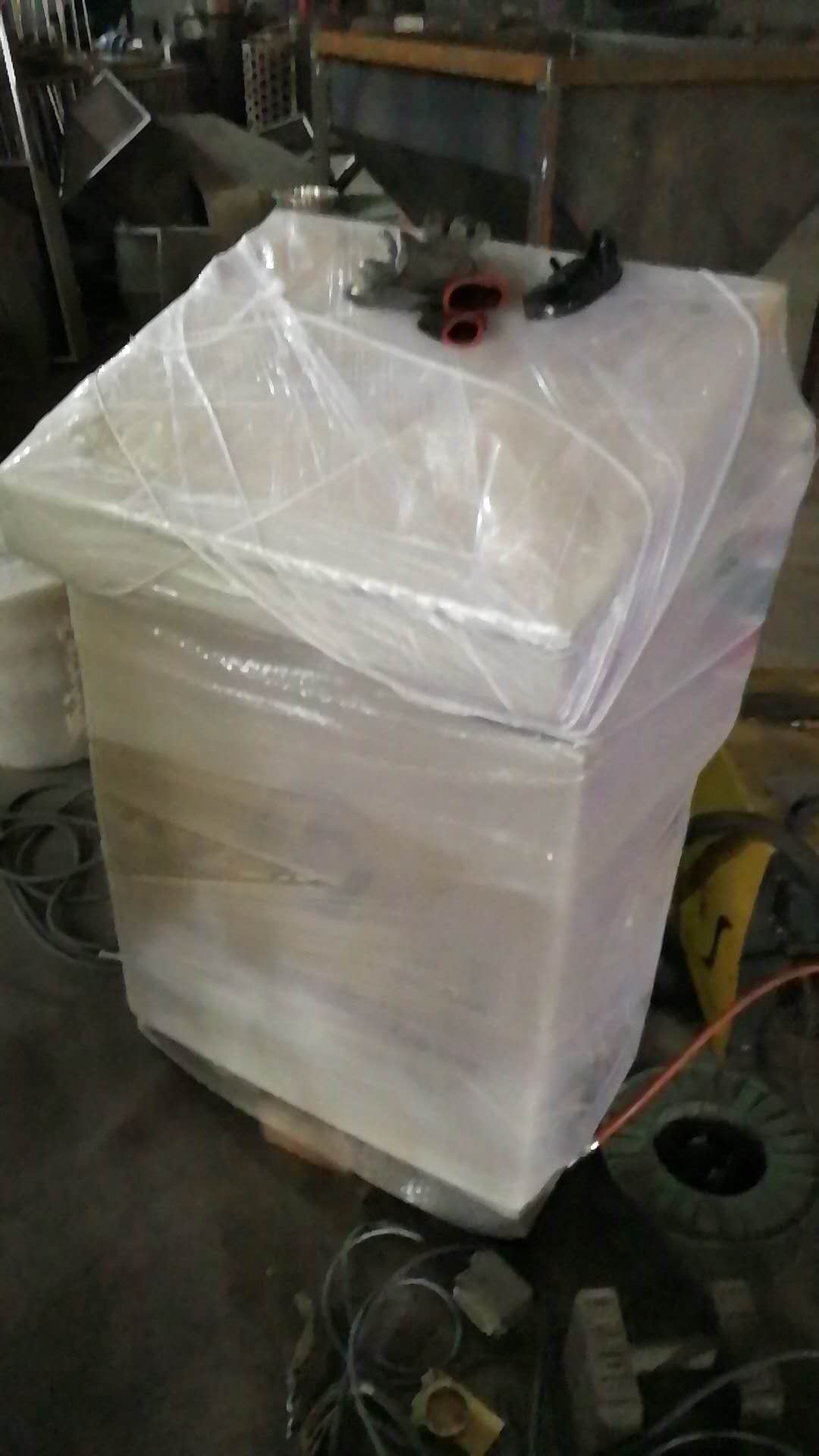 自动配比各种固体添加剂解放双手的塑料配料