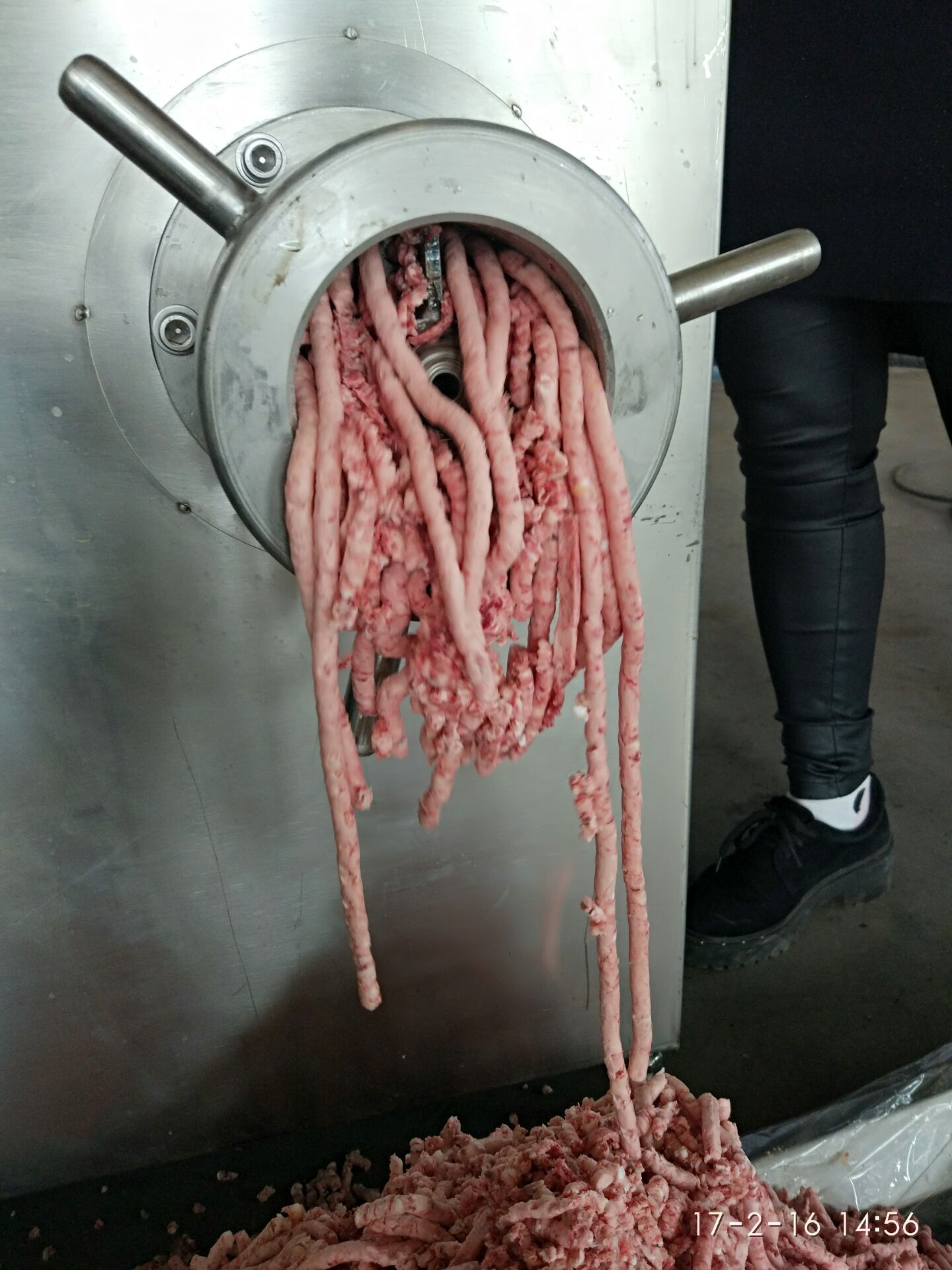大型绞肉机，冻肉绞肉机，厂家定做。