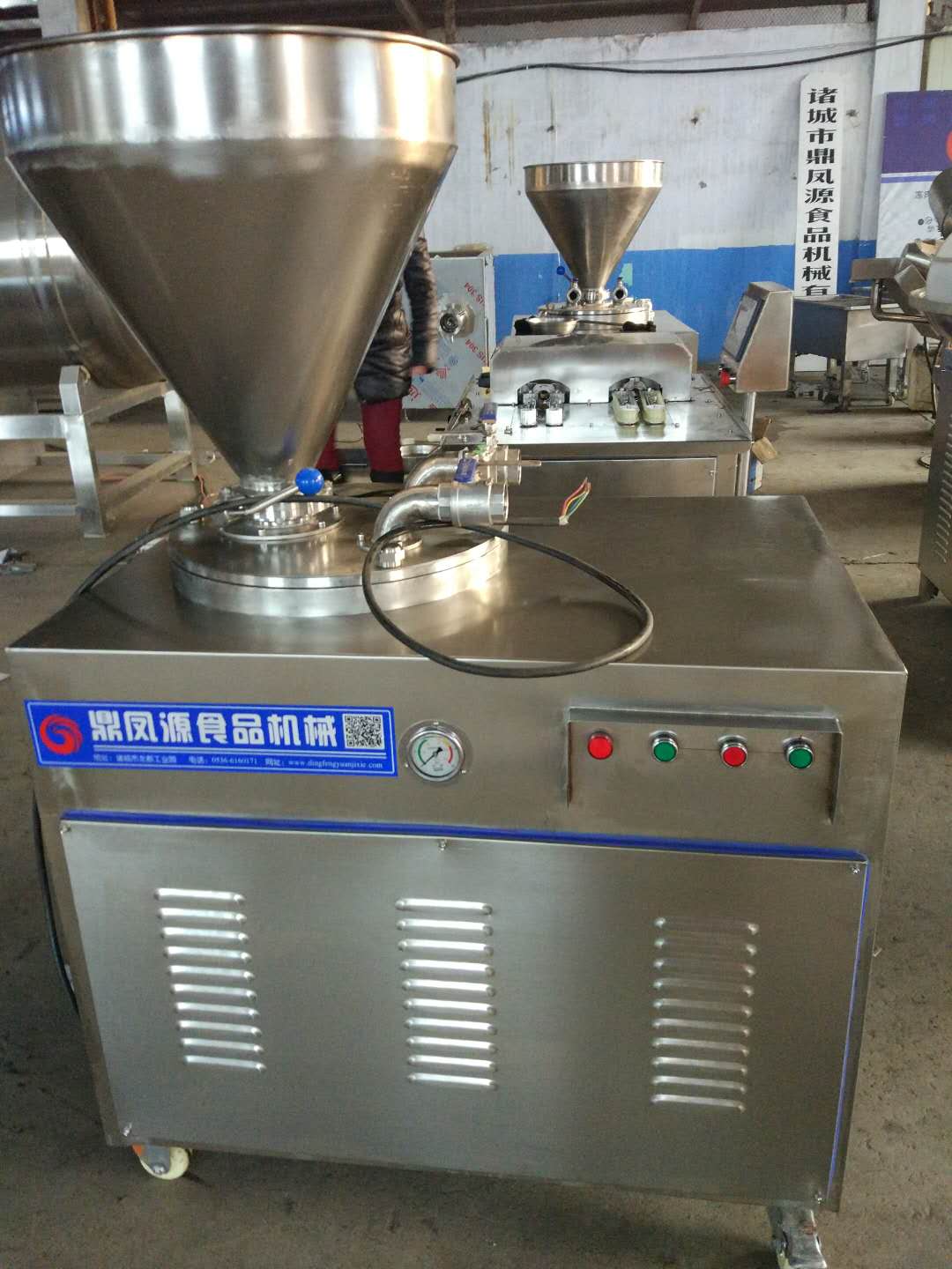 香肠灌肠机，速度快，产量高。