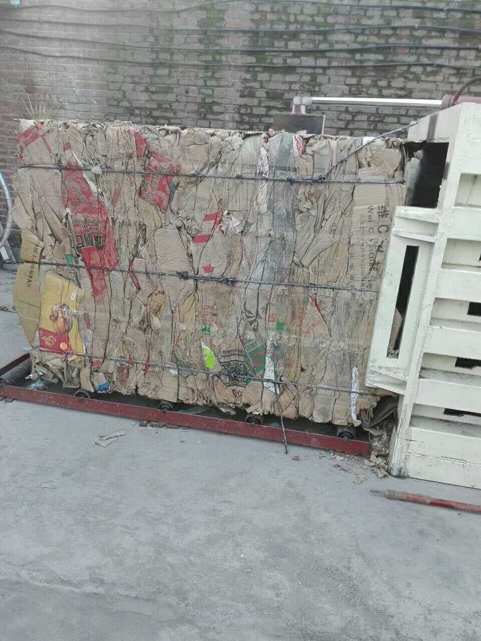 江苏全自动废纸箱纸板压缩打包机厂家