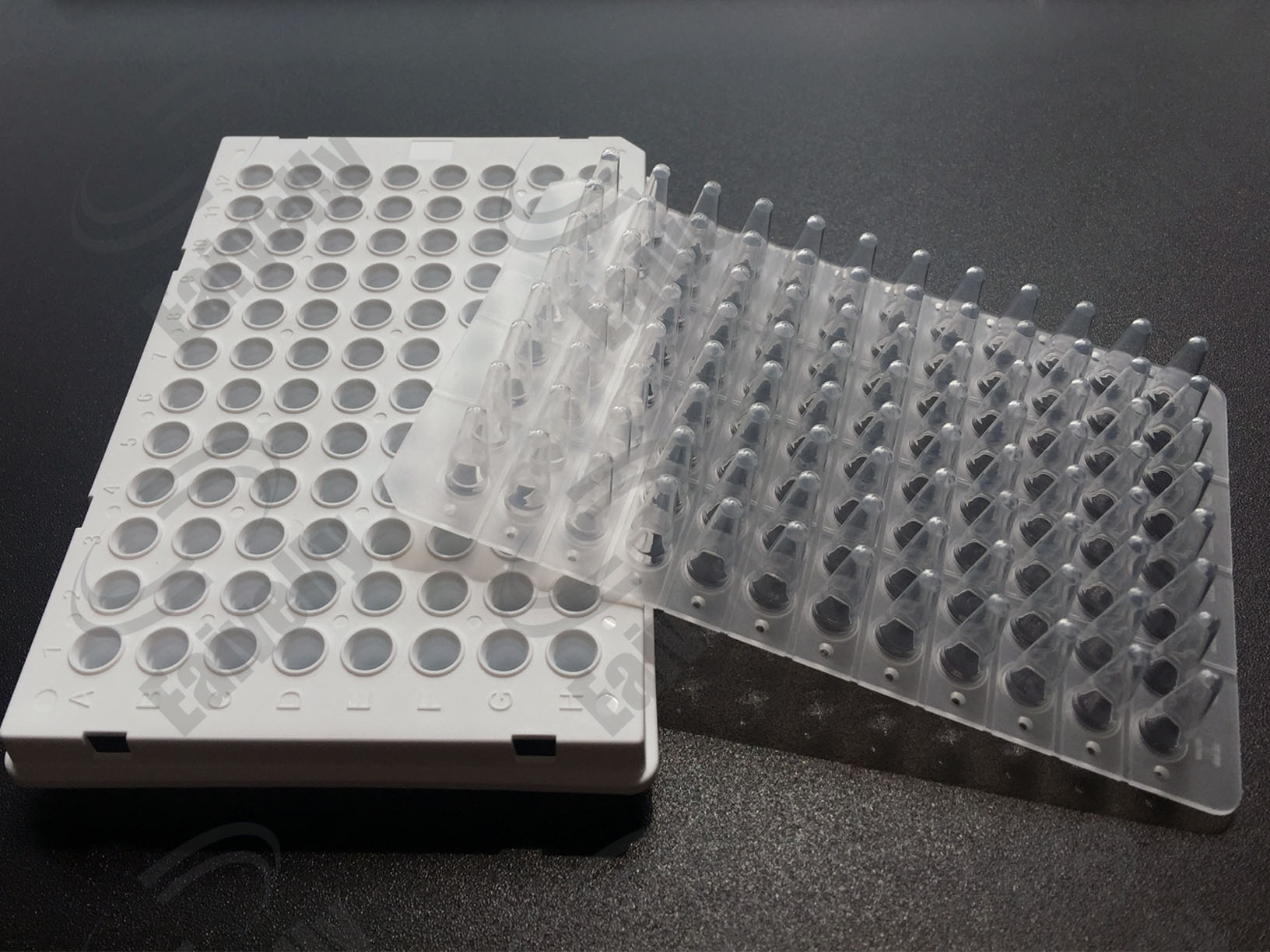 Eaivelly  PCR板