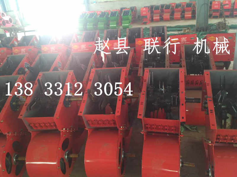 小麦收割机粉碎抛洒机风机的价格
