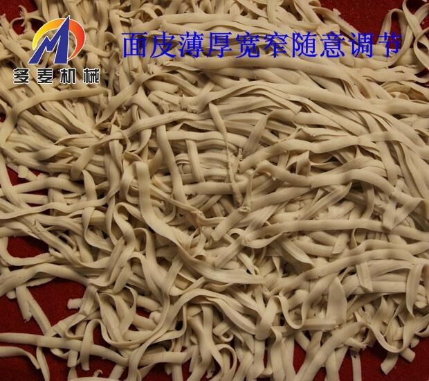 厨师型刀削面机器人可调大小碗的机器人