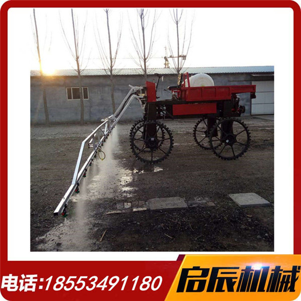 大型农田自走式喷杆打药机自动喷雾打药机