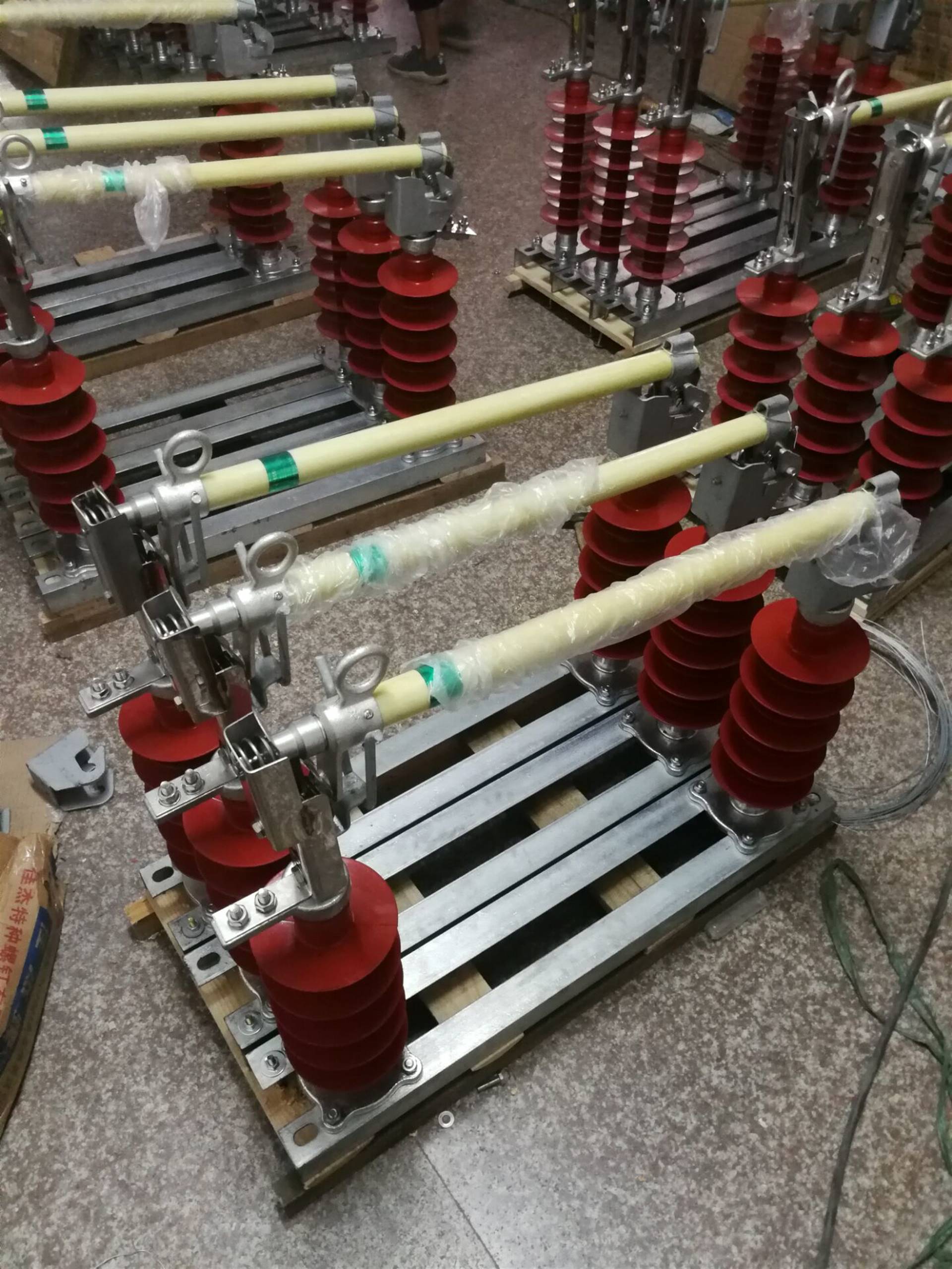 电压35kv高压熔断器hgrw-35/200a防风型