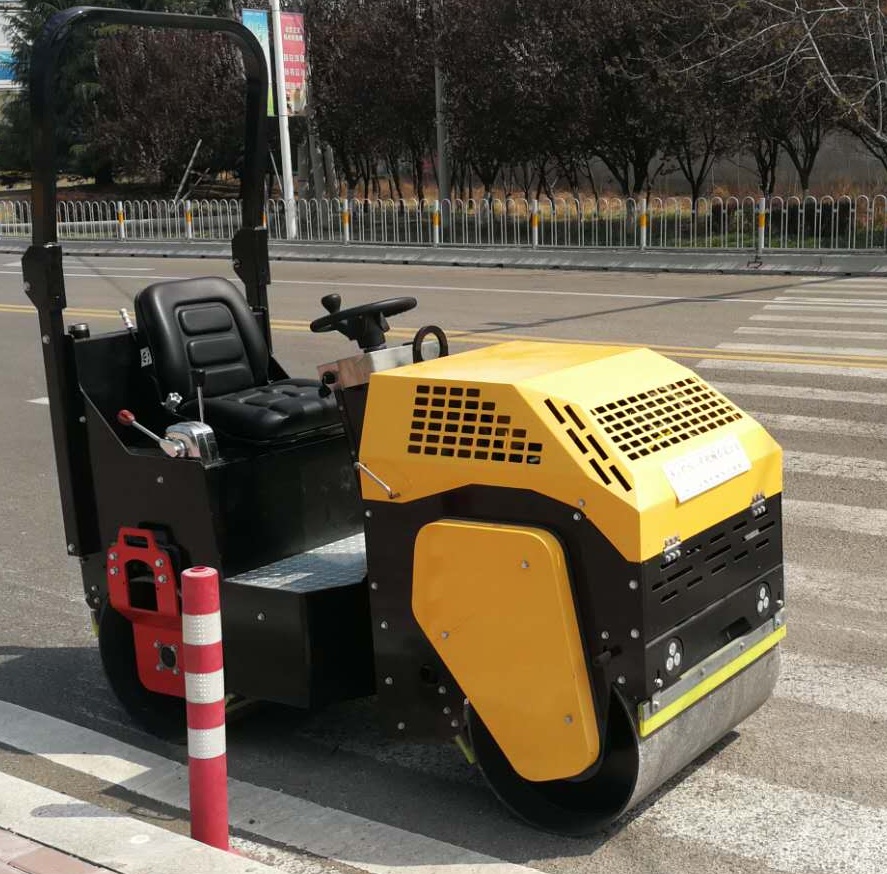 小型压路机