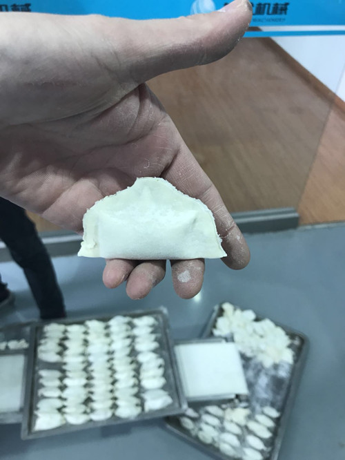 水饺饺子机东北水饺成型机多少钱
