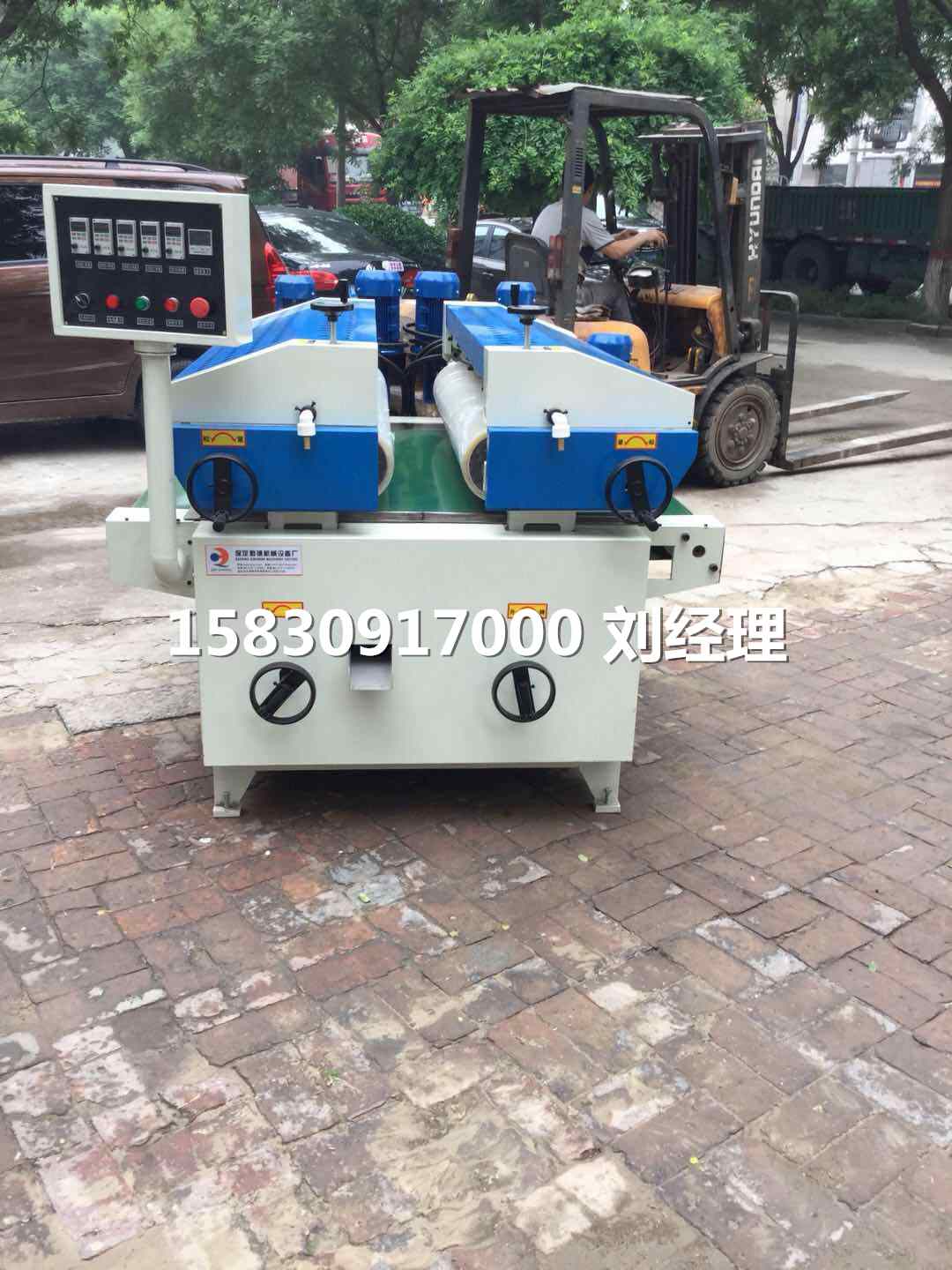 宽幅面UV辊涂机2500型大板地板革UV