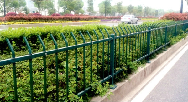 贵阳博赛元生产直销锌钢草坪护栏