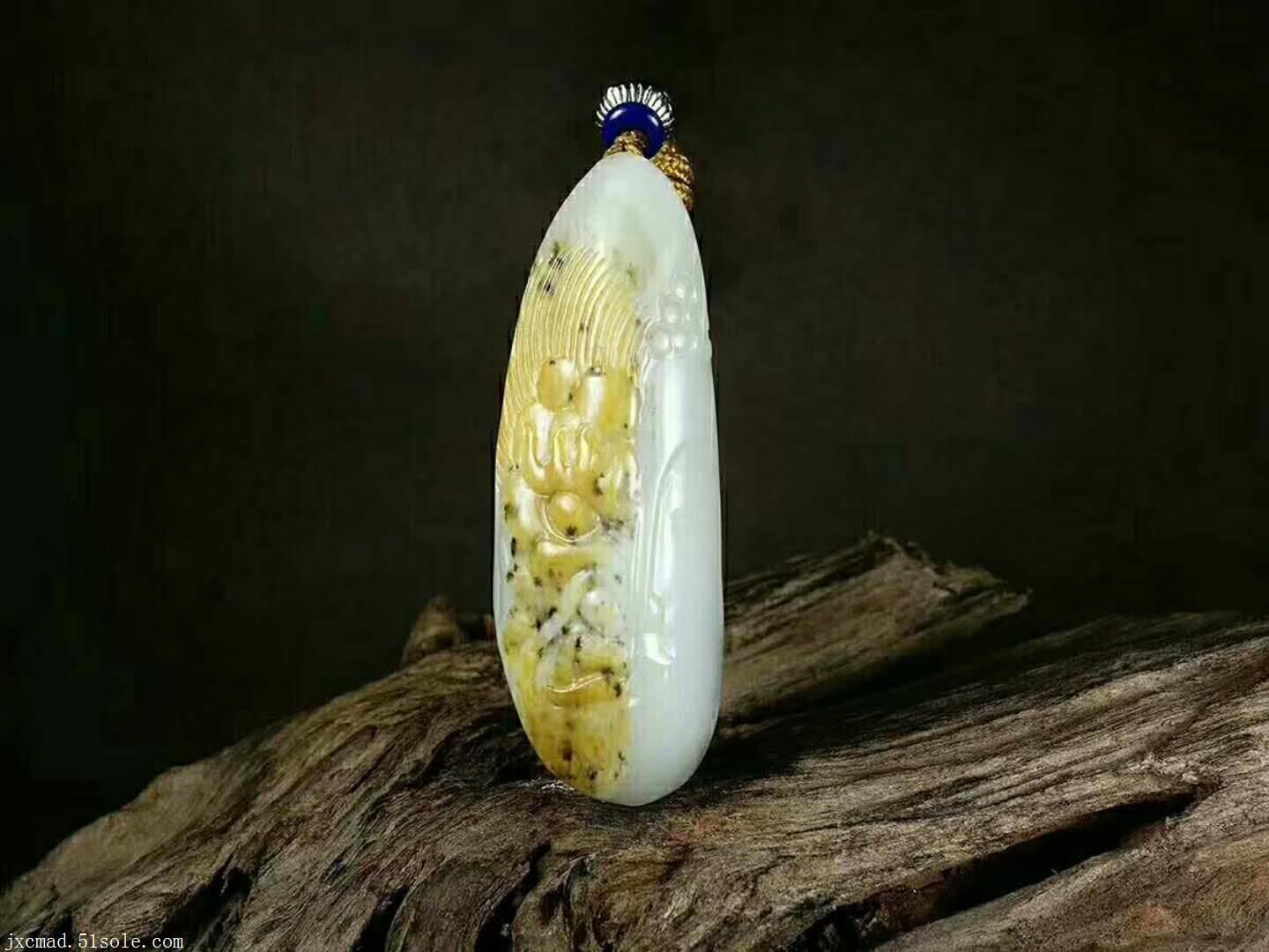 荣鑫揭秘和田玉吊坠多少钱一克田玉吊坠多少钱